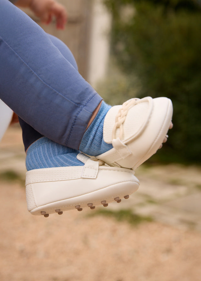 Mayoral boys white moccasin pram shoes 9083 - lifestyle view