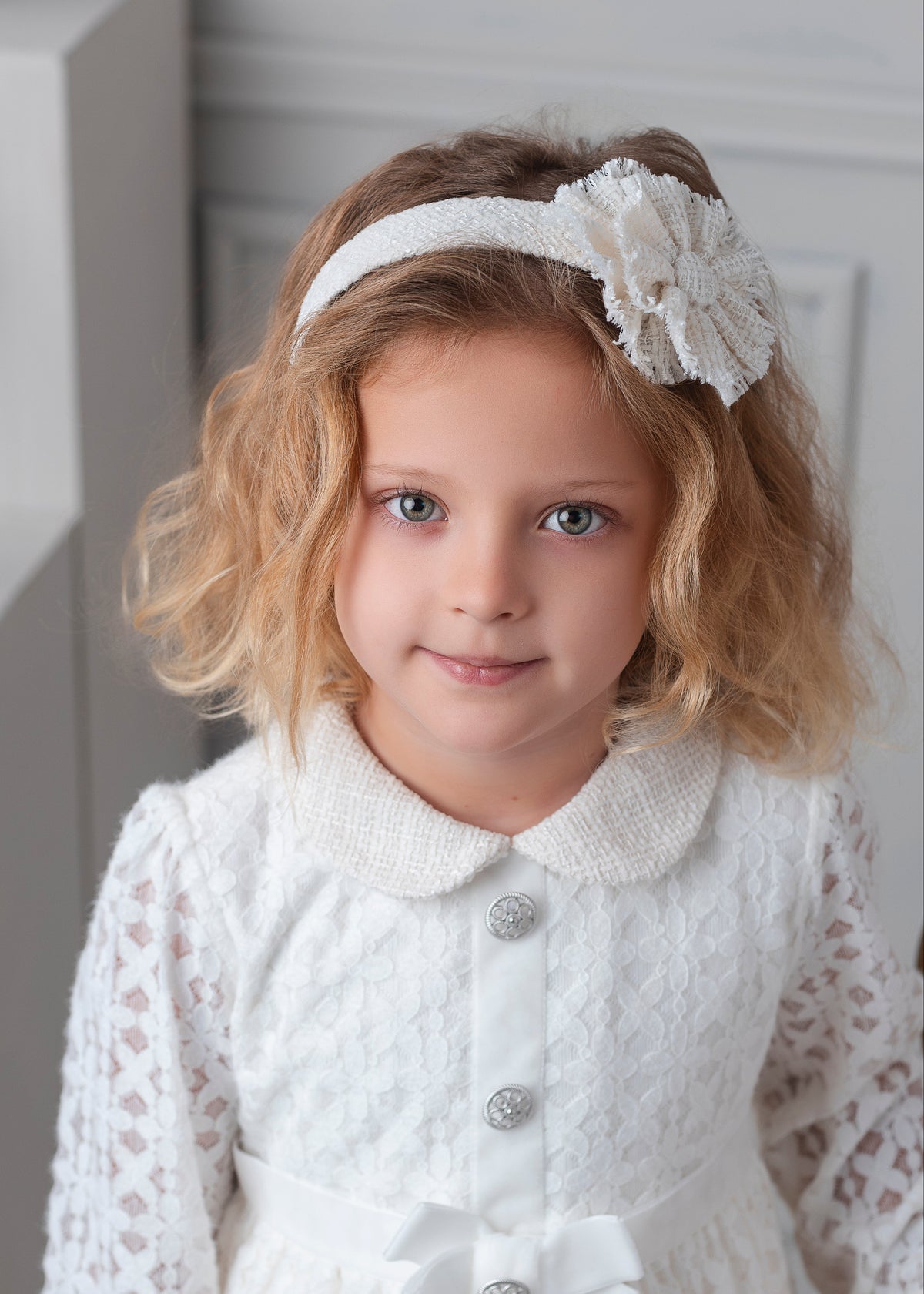 Rochy Blonda girls cream lace dress with tweed collar, metal buttons and velvet bow waistband & headband