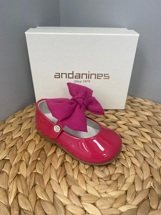ANDANINES Baby Girls Bow Strap Fuchsia Pink Patent Leather Shoe