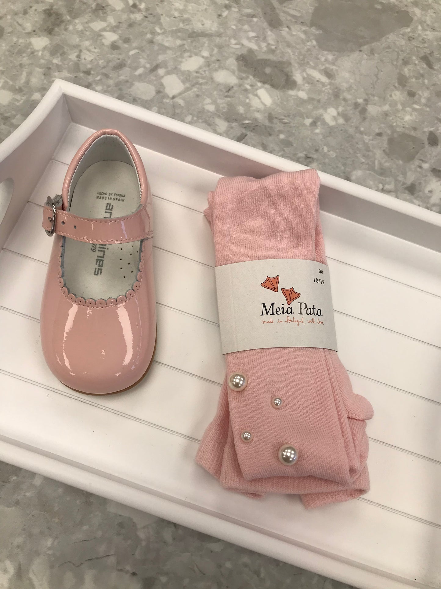 Meia Pata pearl pink girls tights with pearl studs at the ankle