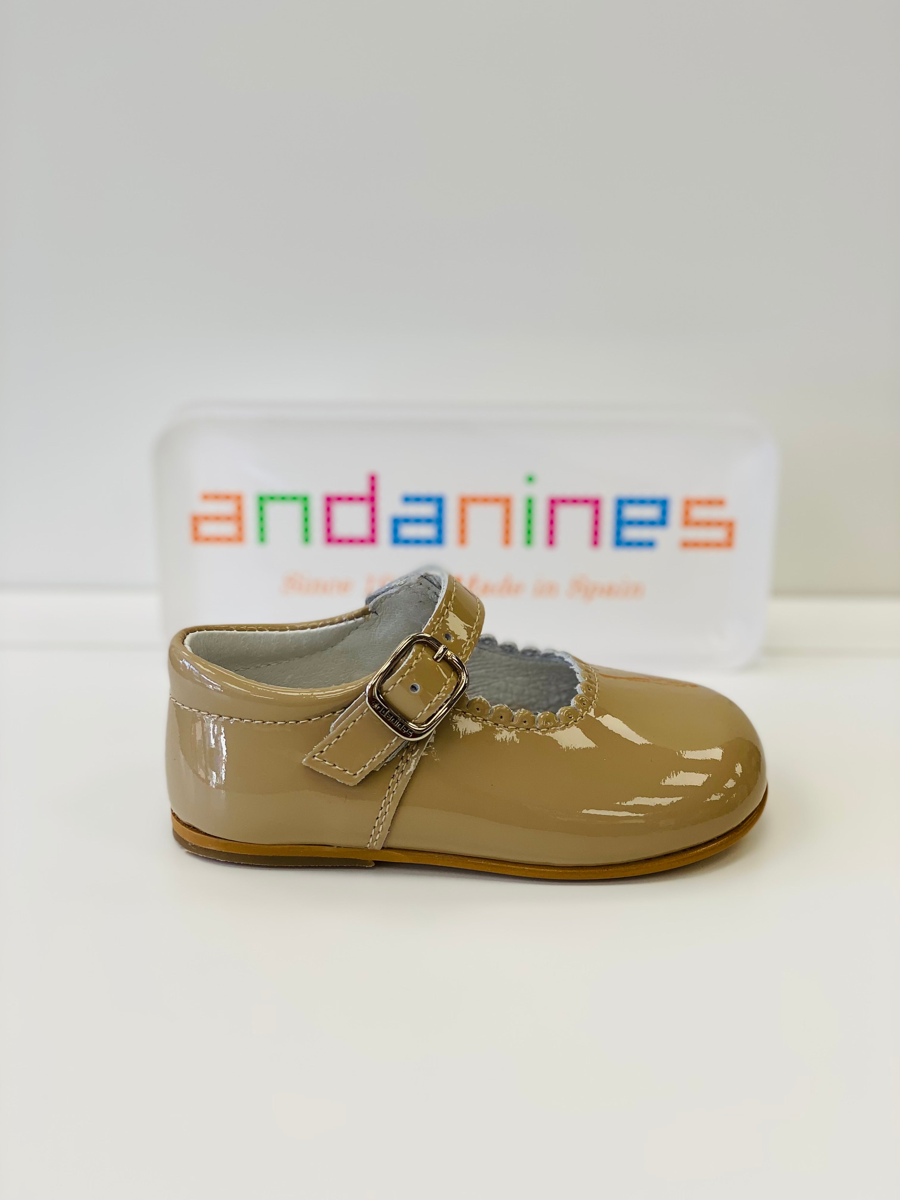 ANDANINES Camel Girls Patent Leather Mary Jane Shoes