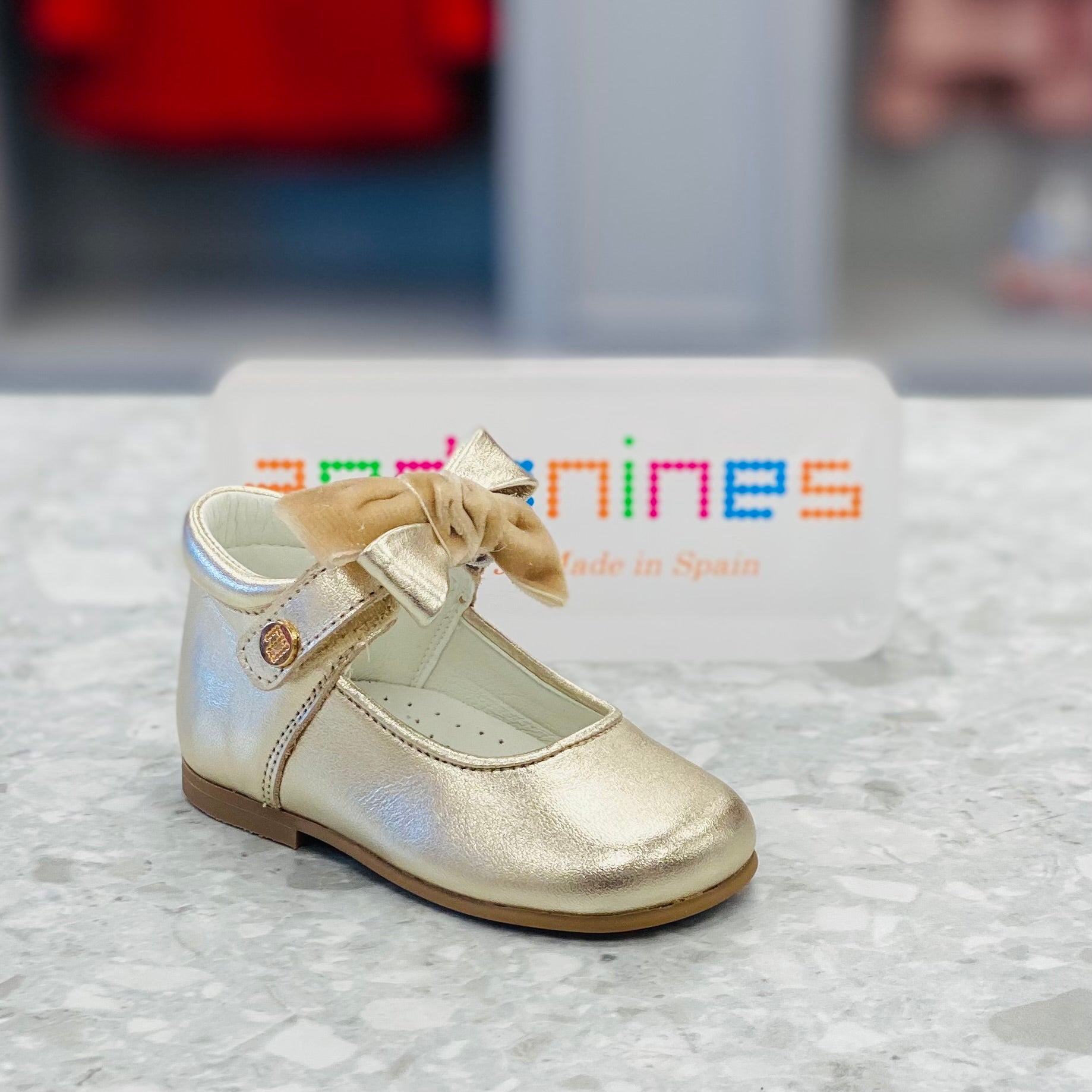 ANDANINES Gold Girls High Back Leather Shoe with Velvet Bow