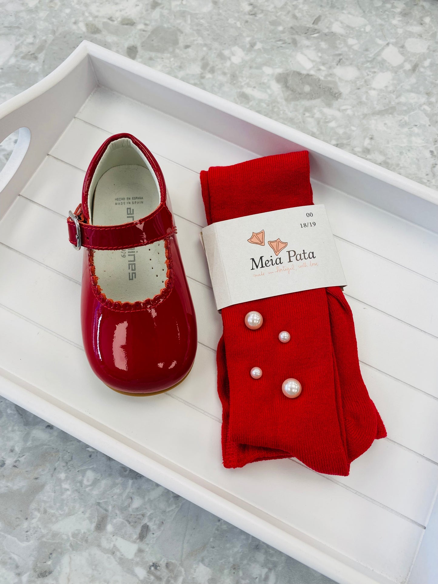 Meia Pata pearl red girls tights with pearl studs at the ankle