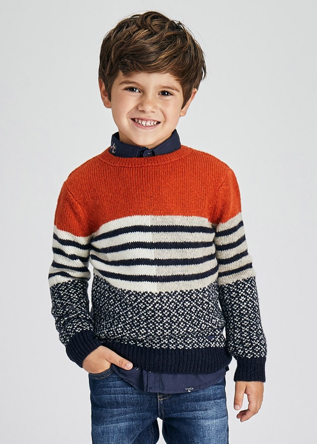 Boy wearing Mayoral rust, cream and navy colour block jumper 4358