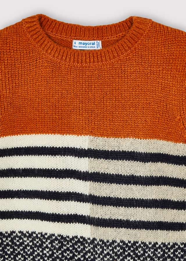 Mayoral boys colour block jumper 4358 knit pattern and neckline detail