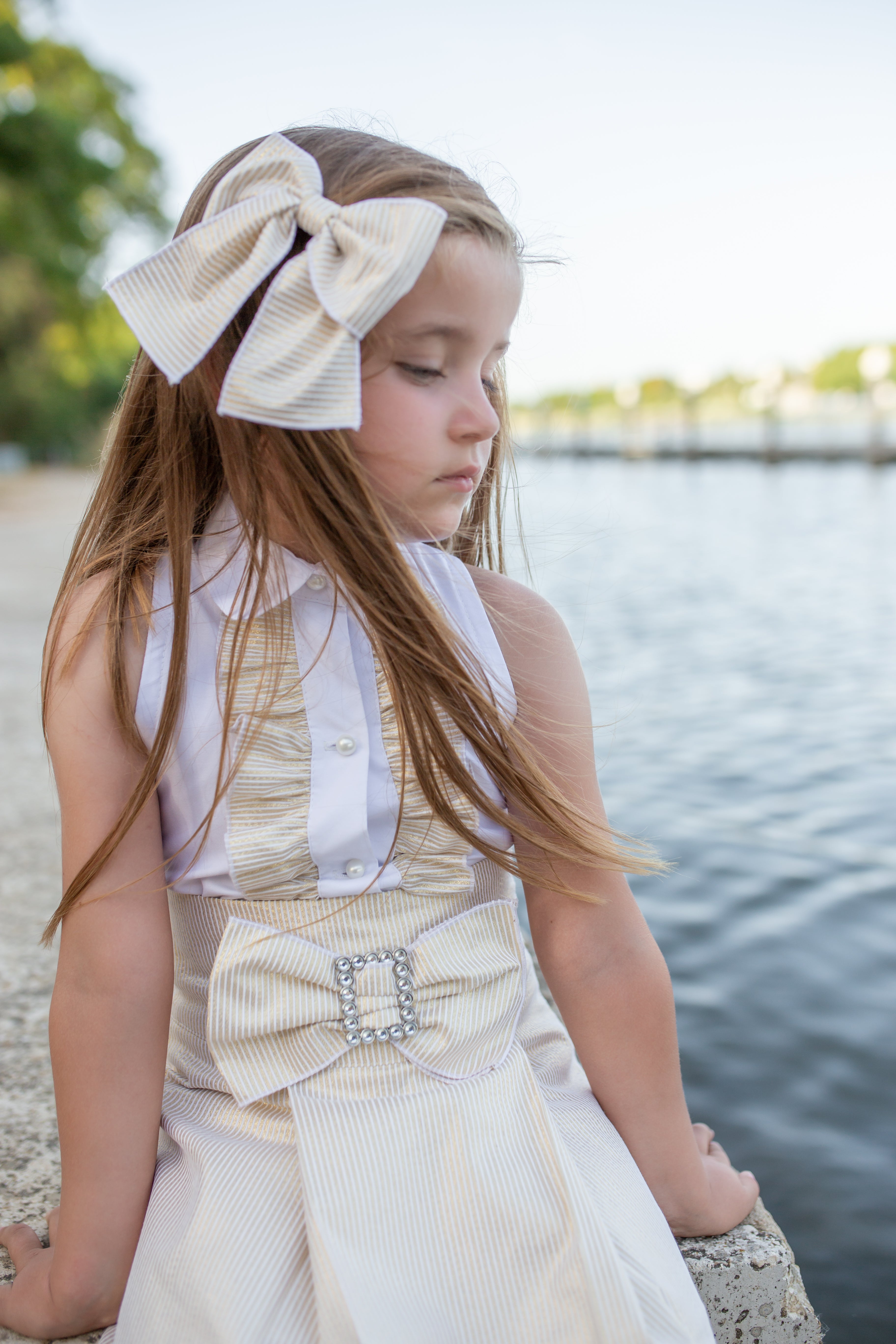 PRE ORDER SS22 NAXOS Gold & White Girls Hair Bow