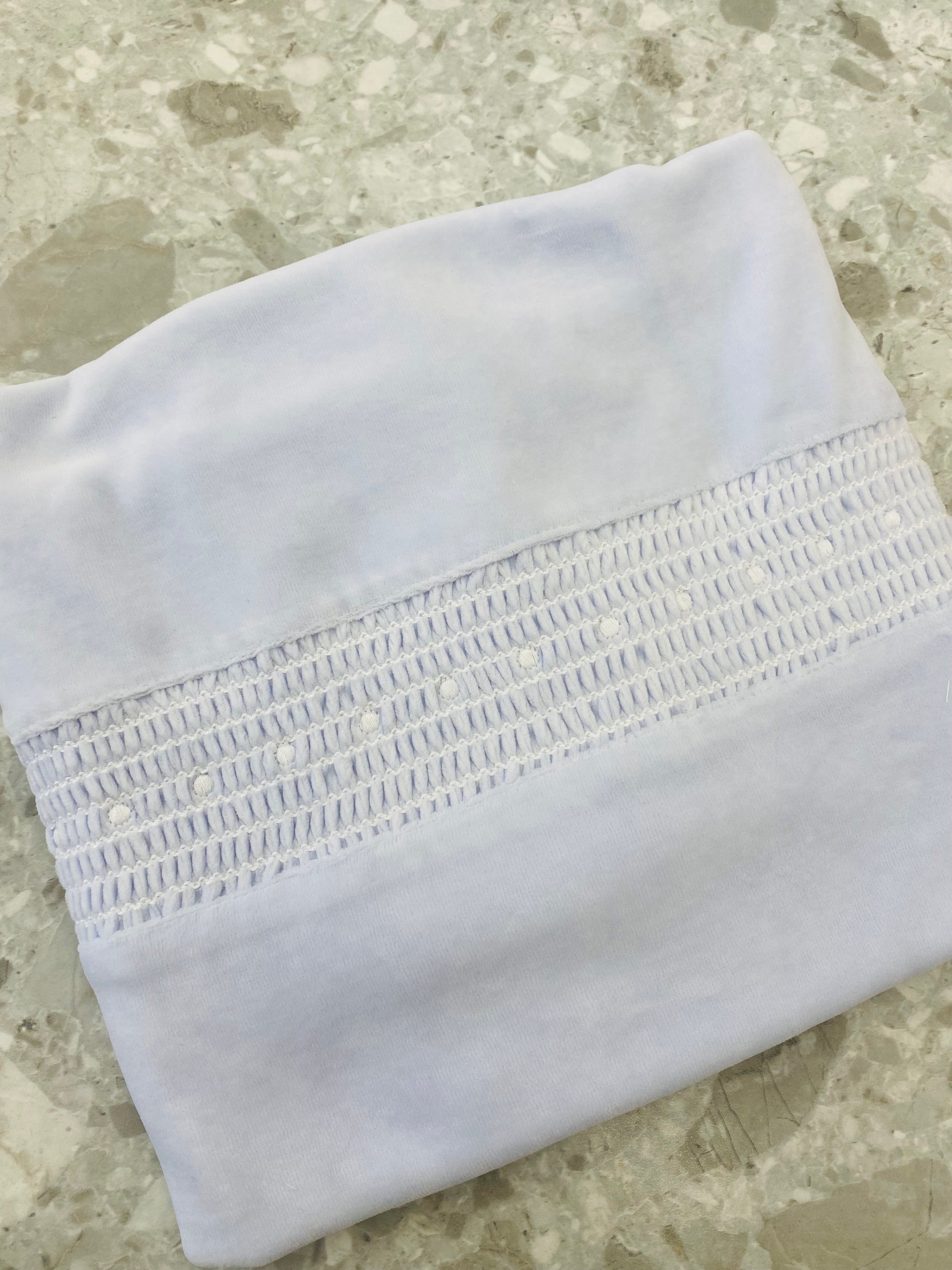 AW25 DEOLINDA Fantasy Boys Blue Velour Smocked Blanket - 25M21