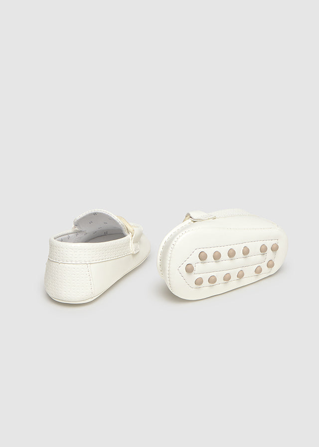 MAYORAL Boys White Moccasin Pram Shoes - 9083