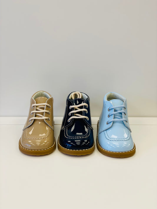 ANDANINES Camel Boys Patent Leather Ankle Boots