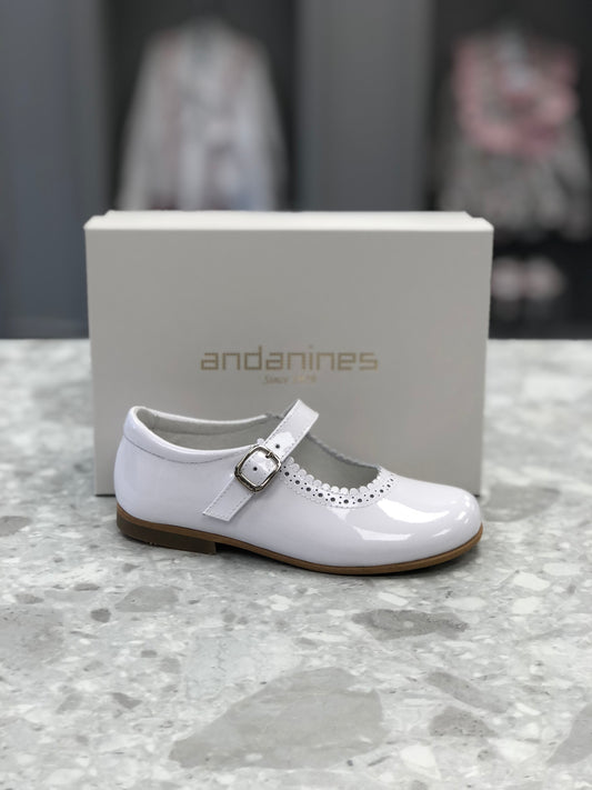 ANDANINES Girls White Patent Leather Mary Jane Shoes