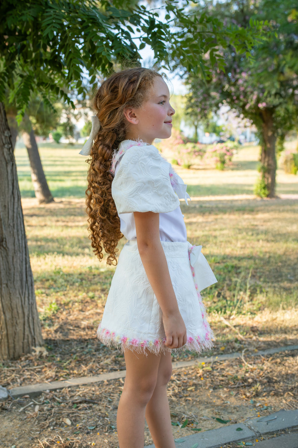 NAXOS Dalia Girls White & Multicolour Skirt Set - 7772