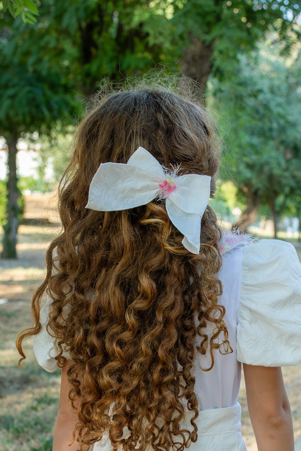 NAXOS Dalia Girls White & Multicolour Hair Bow
