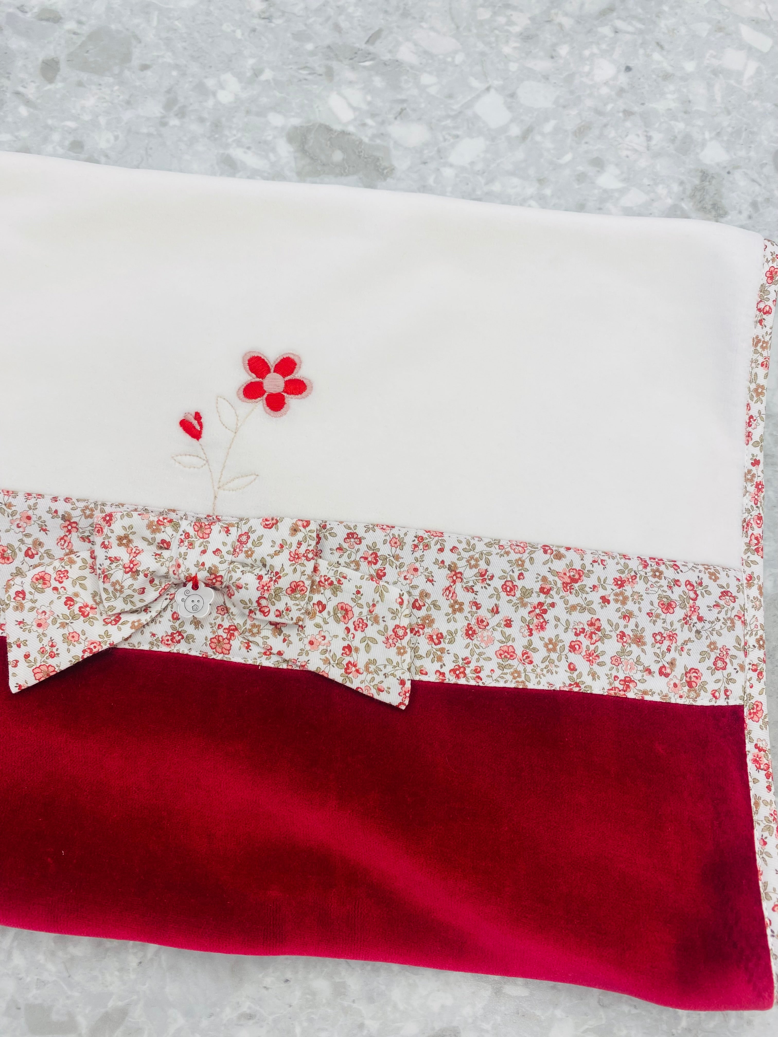 AW25 DEOLINDA Sarah Girls Red Floral Velour Blanket - 25M26