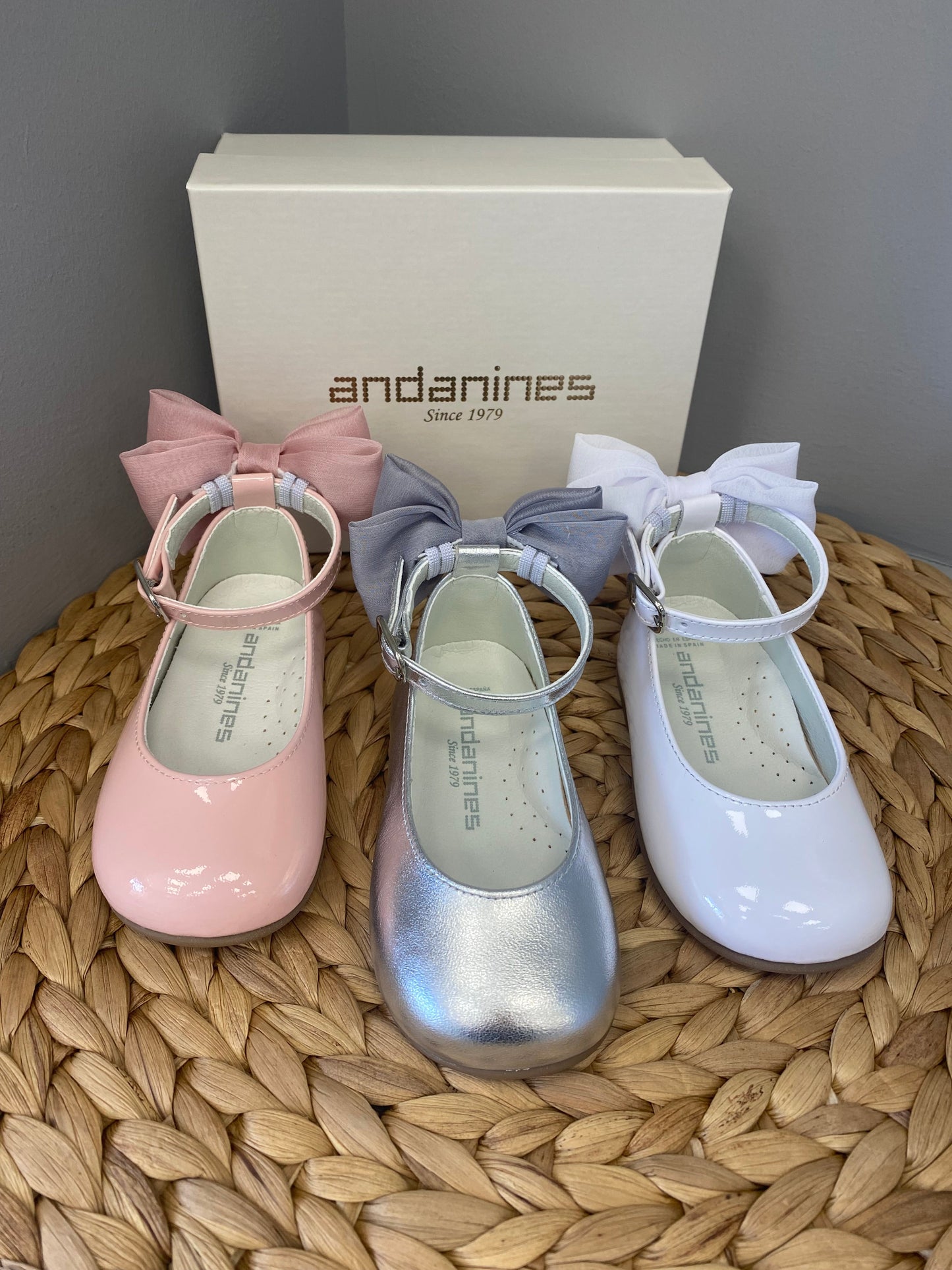 ANDANINES Baby Girls Bow Ankle Strap Pink Patent Leather Shoe