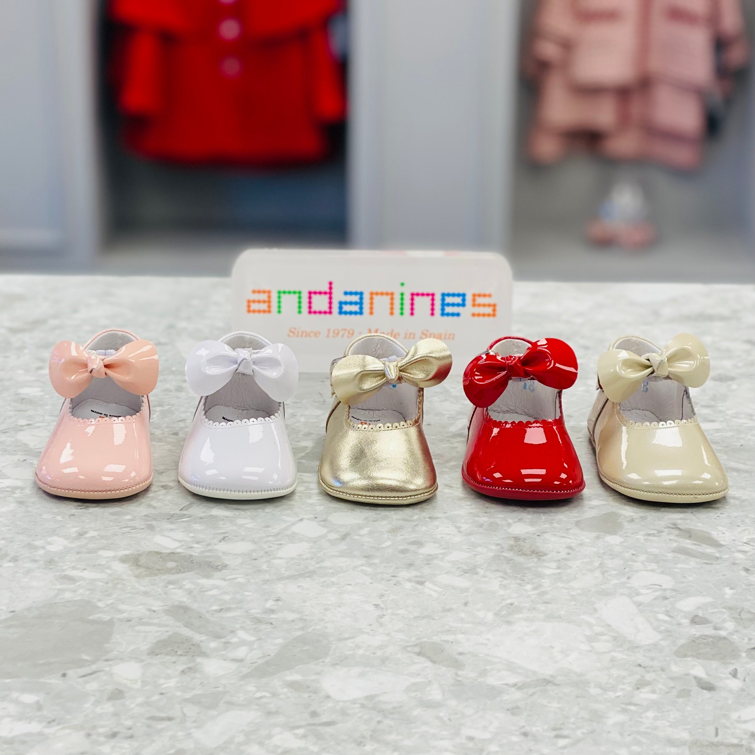 ANDANINES Gold Girls Leather Bow Pram Shoe