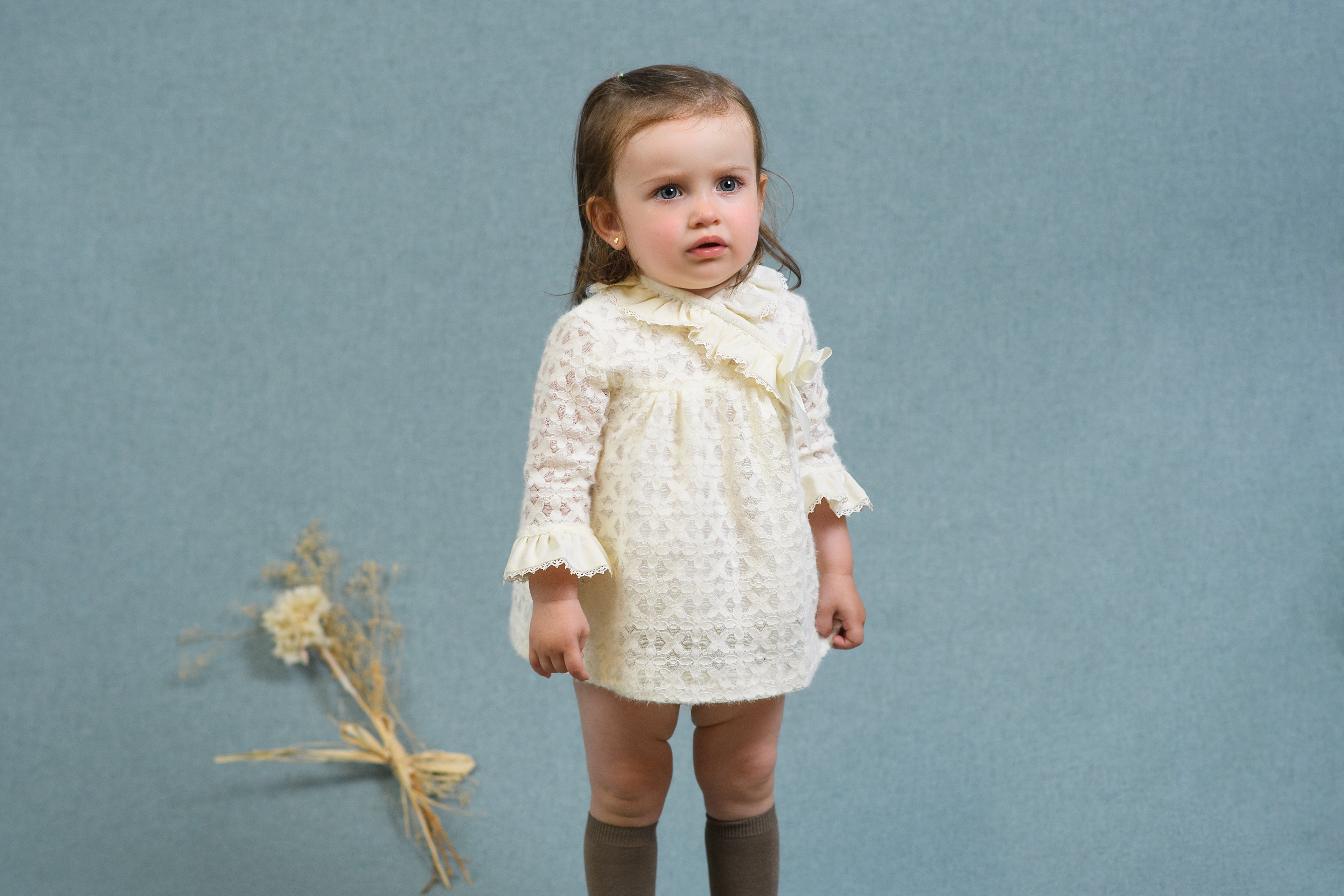 FOQUE AW25 El Teatro Girls Cream Lace Wrap Dress