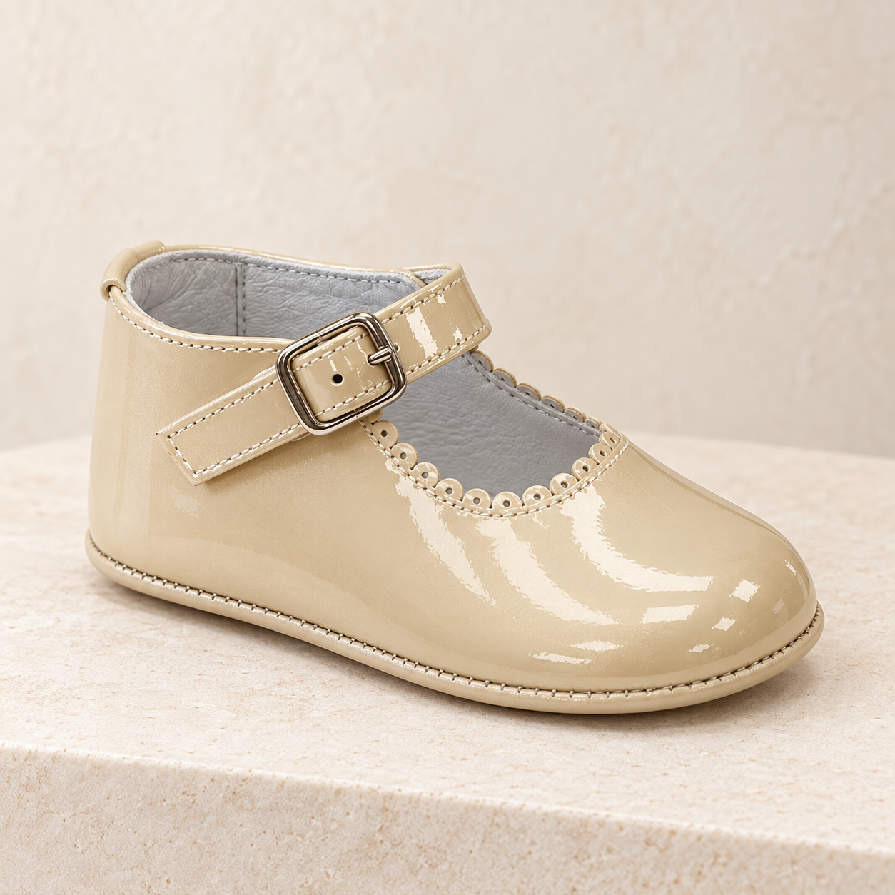 Andanines Beige Pearl patent leather baby girls Mary Jane pram shoes