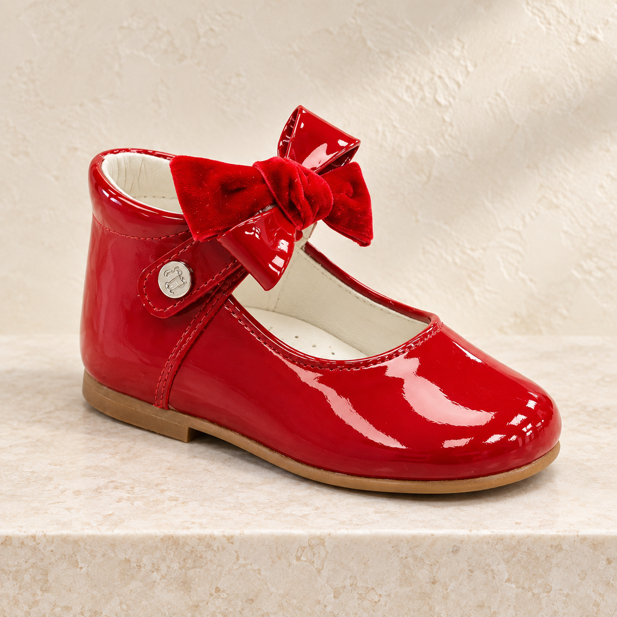 Andanines girls red patent leather high-back shoe with layered red velvet bow