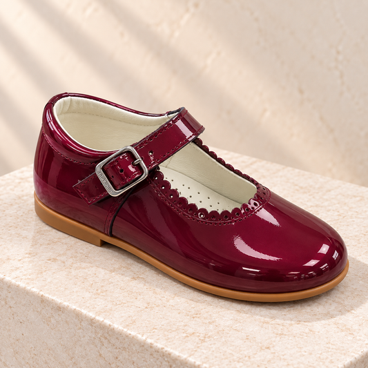 Andanines vino pearl patent leather girls Mary Jane shoes with scalloped trim and buckle strap