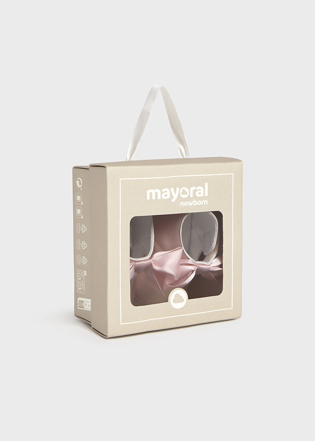 Mayoral tulip rose bow pram shoes presented in newborn gift box