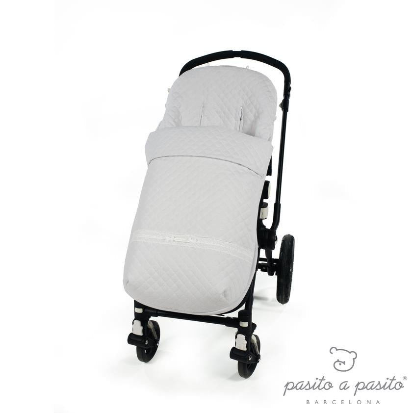 Pasito a Pasito Grey Oxford Universal Footmuff at Ninos Y Ninas 2